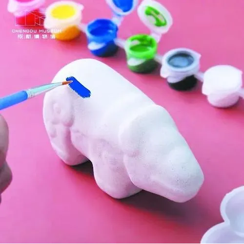 成博以石犀為原型，開發(fā)了一系列文創(chuàng)產(chǎn)品